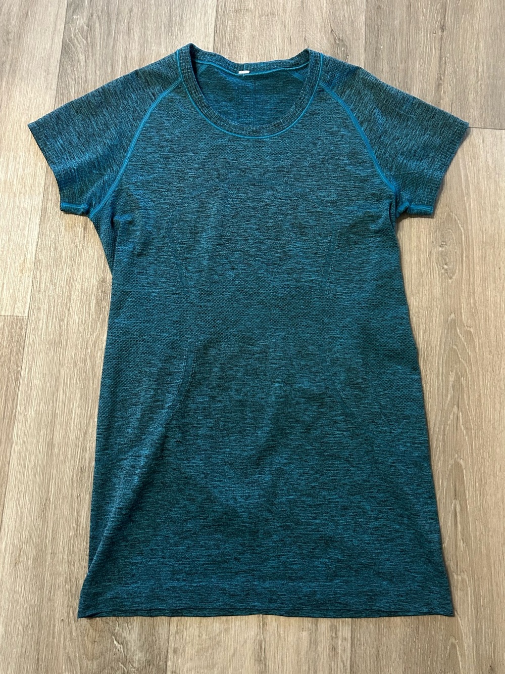 Lululemon Swiftly Tech Short Sleeve Shirt